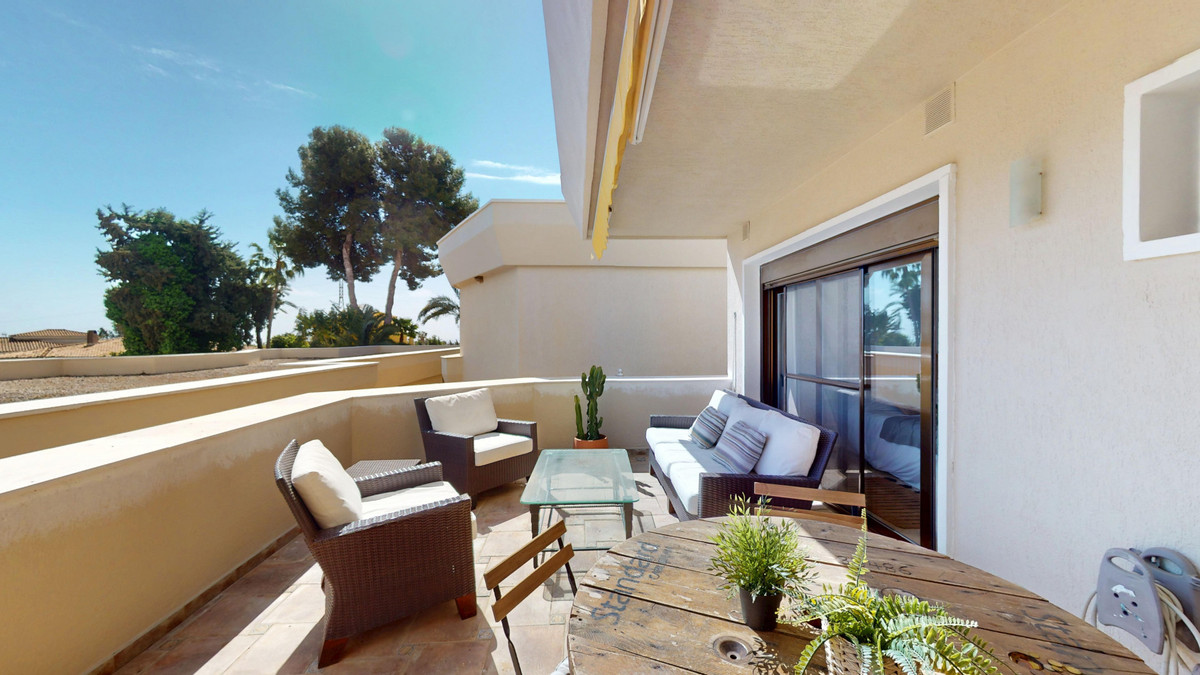 2 Bed Apartment for sale in Atalaya Costa Del Sol, Málaga, Spain