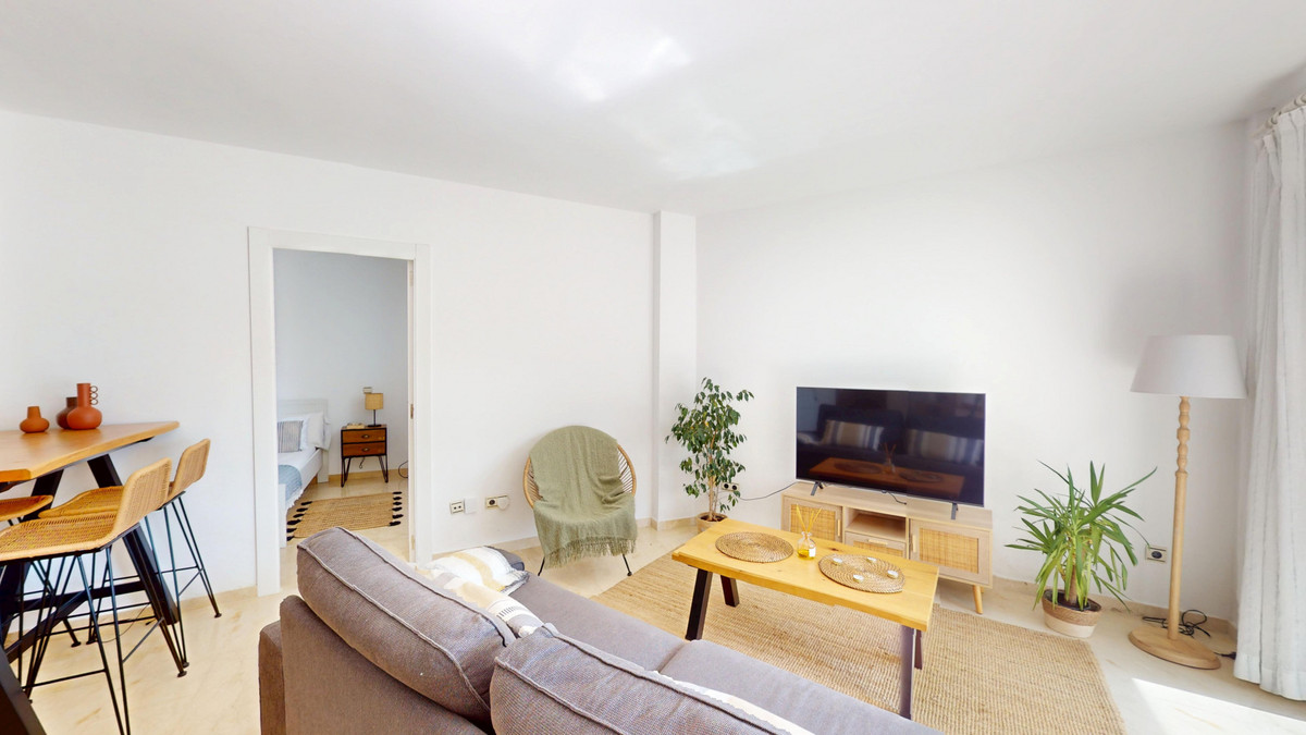 2 Bed Apartment for sale in Atalaya Costa Del Sol, Málaga, Spain