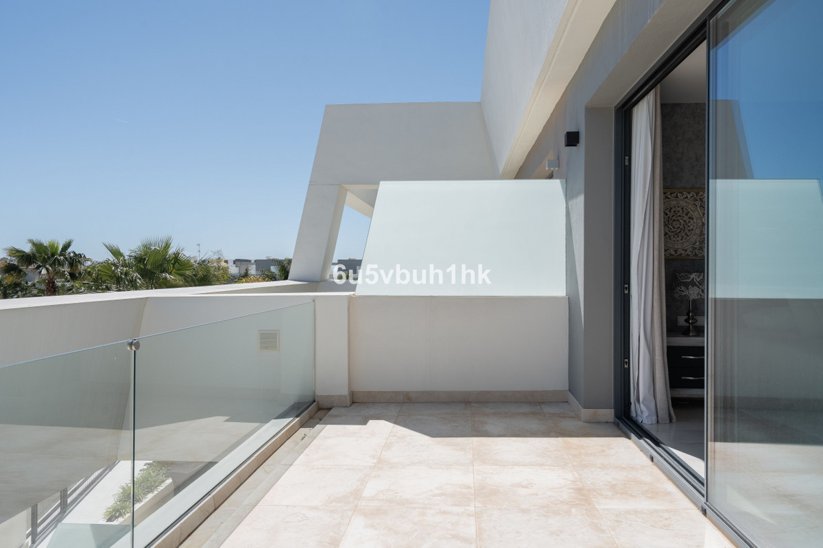 4 Bed Townhouse for sale in La Cala De Mijas Costa Del Sol, Málaga, Spain