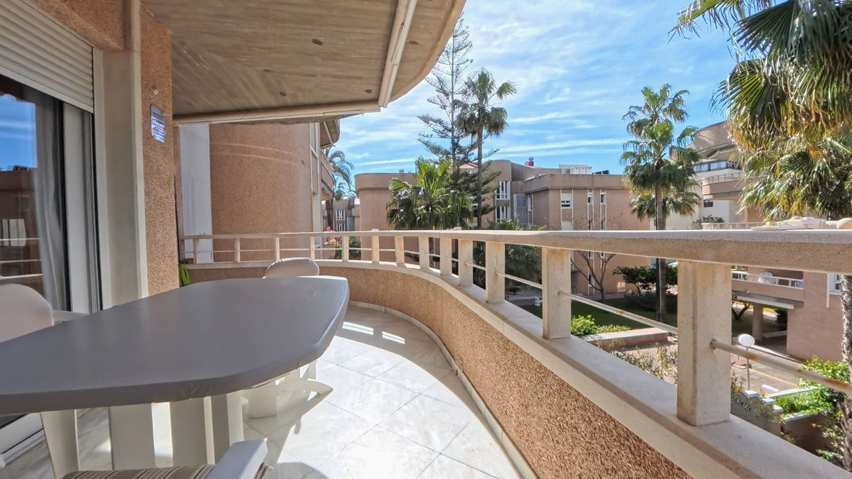 3 Bed Apartment for sale in La Carihuela Costa Del Sol, Málaga, Spain