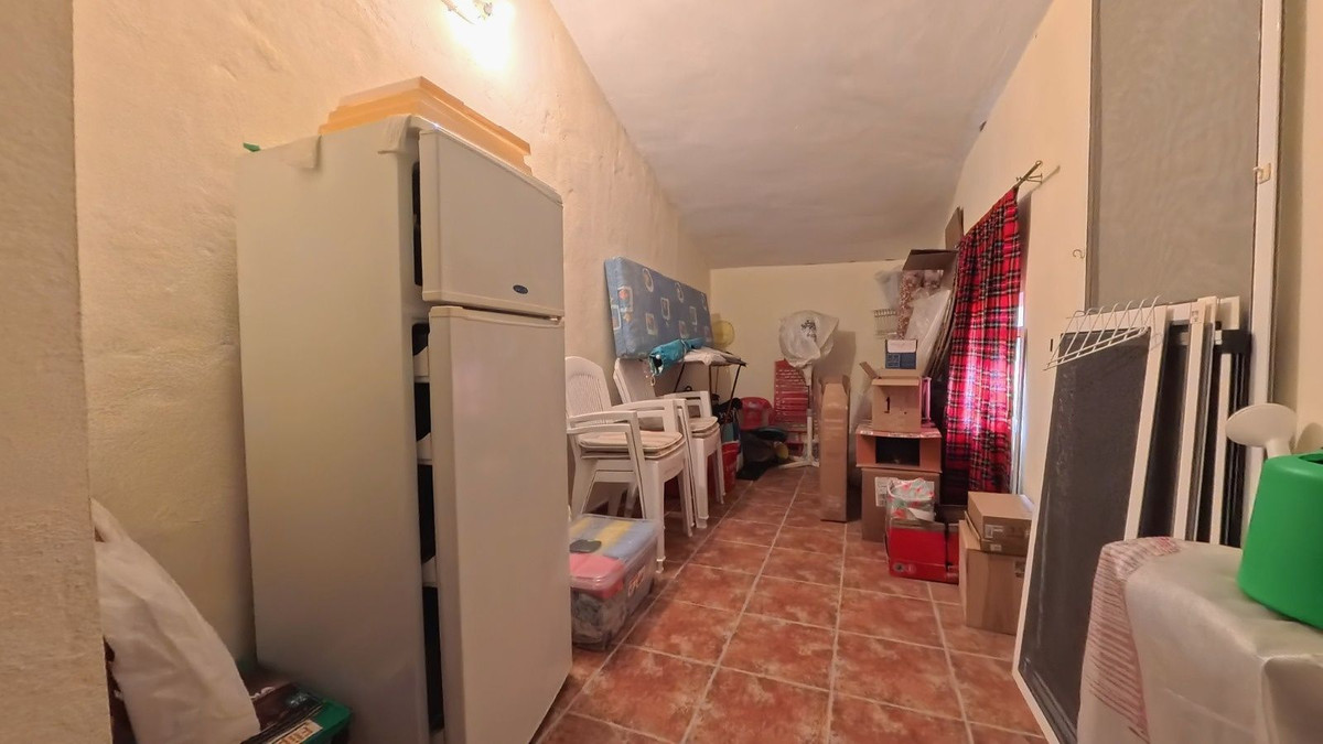 3 Bed Apartment for sale in La Carihuela Costa Del Sol, Málaga, Spain