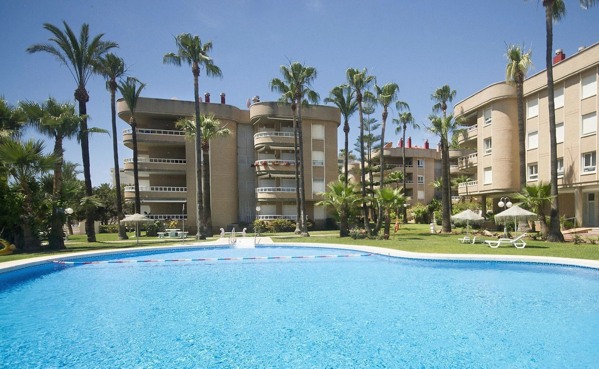3 Bed Apartment for sale in La Carihuela Costa Del Sol, Málaga, Spain