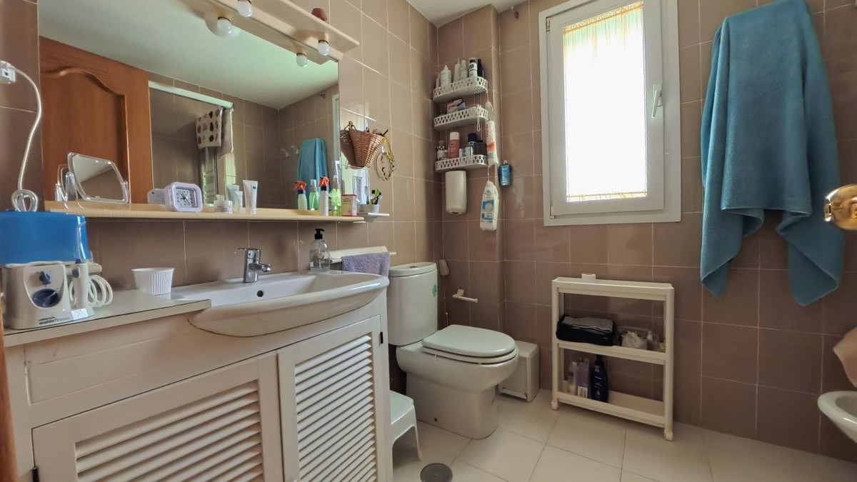 3 Bed Apartment for sale in La Carihuela Costa Del Sol, Málaga, Spain