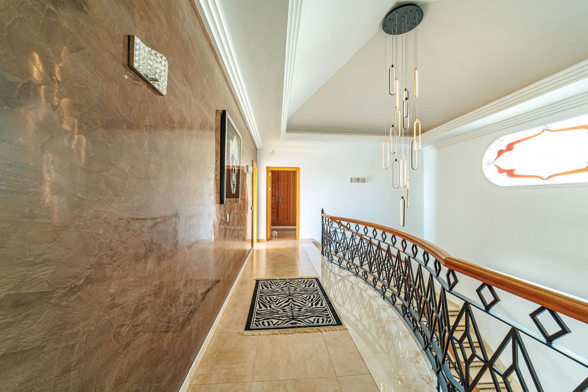 8 Bed Townhouse for sale in Marbella Costa Del Sol, Málaga, Spain