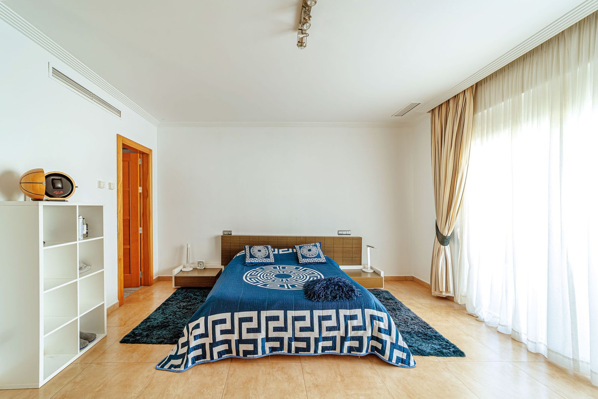 8 Bed Townhouse for sale in Marbella Costa Del Sol, Málaga, Spain