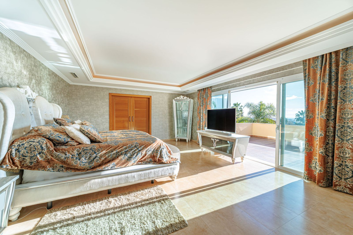 8 Bed Townhouse for sale in Marbella Costa Del Sol, Málaga, Spain