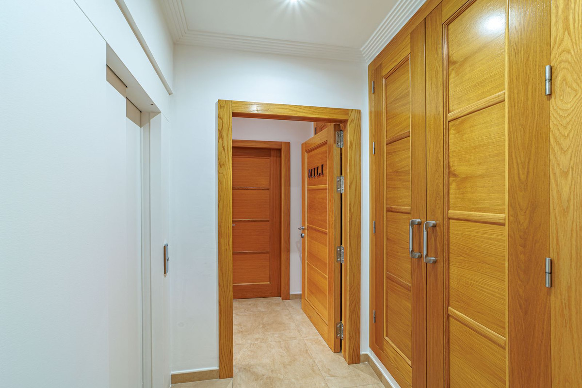 8 Bed Townhouse for sale in Marbella Costa Del Sol, Málaga, Spain