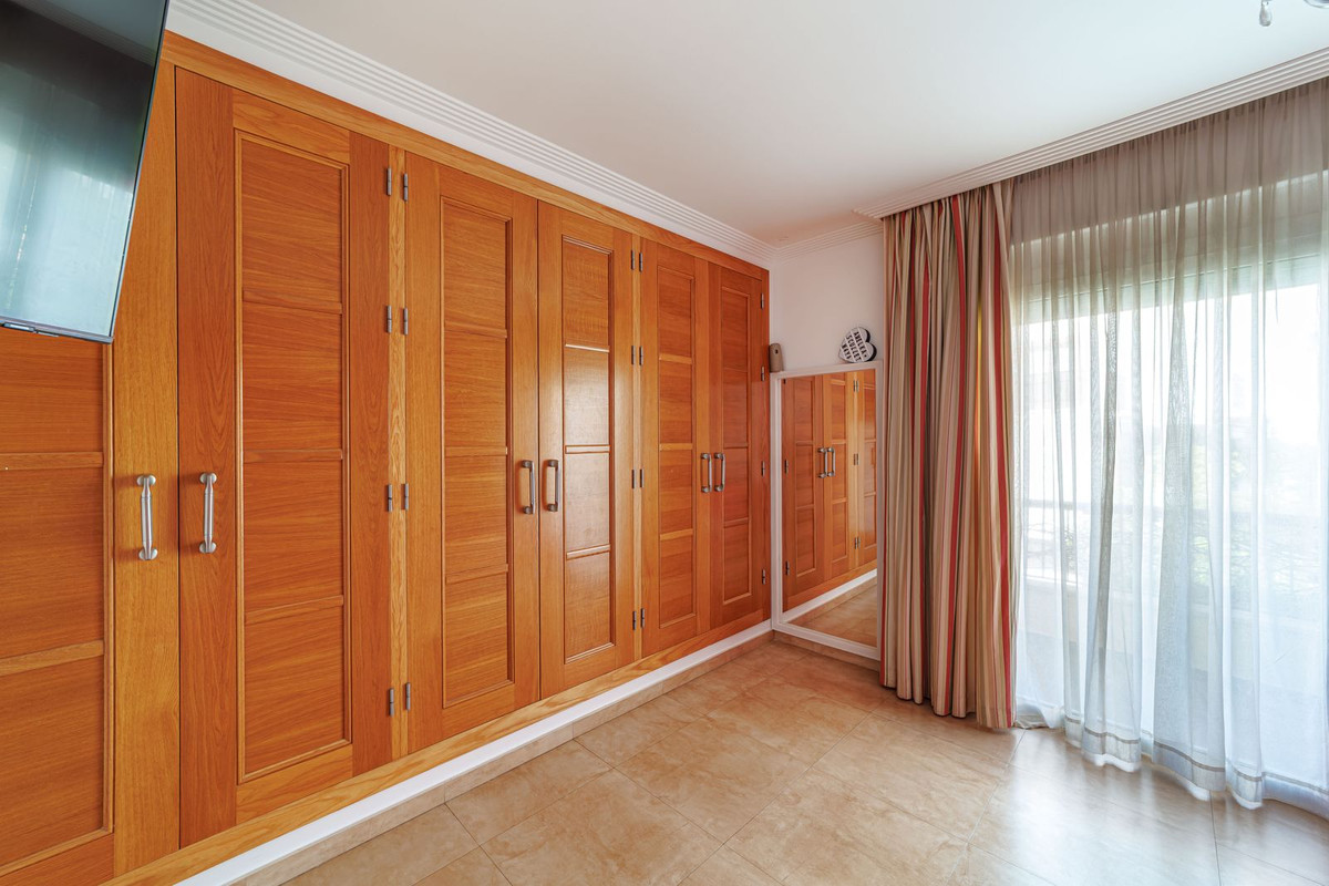8 Bed Townhouse for sale in Marbella Costa Del Sol, Málaga, Spain