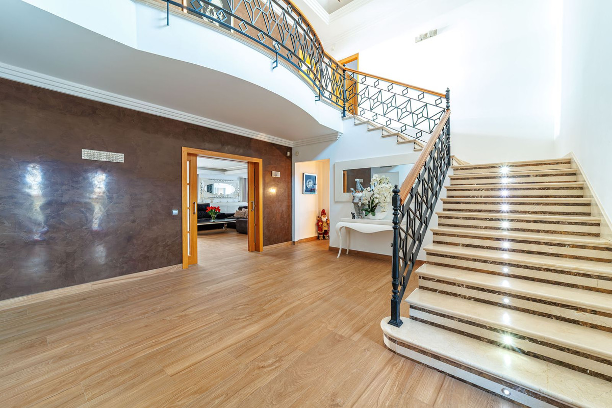 8 Bed Townhouse for sale in Marbella Costa Del Sol, Málaga, Spain