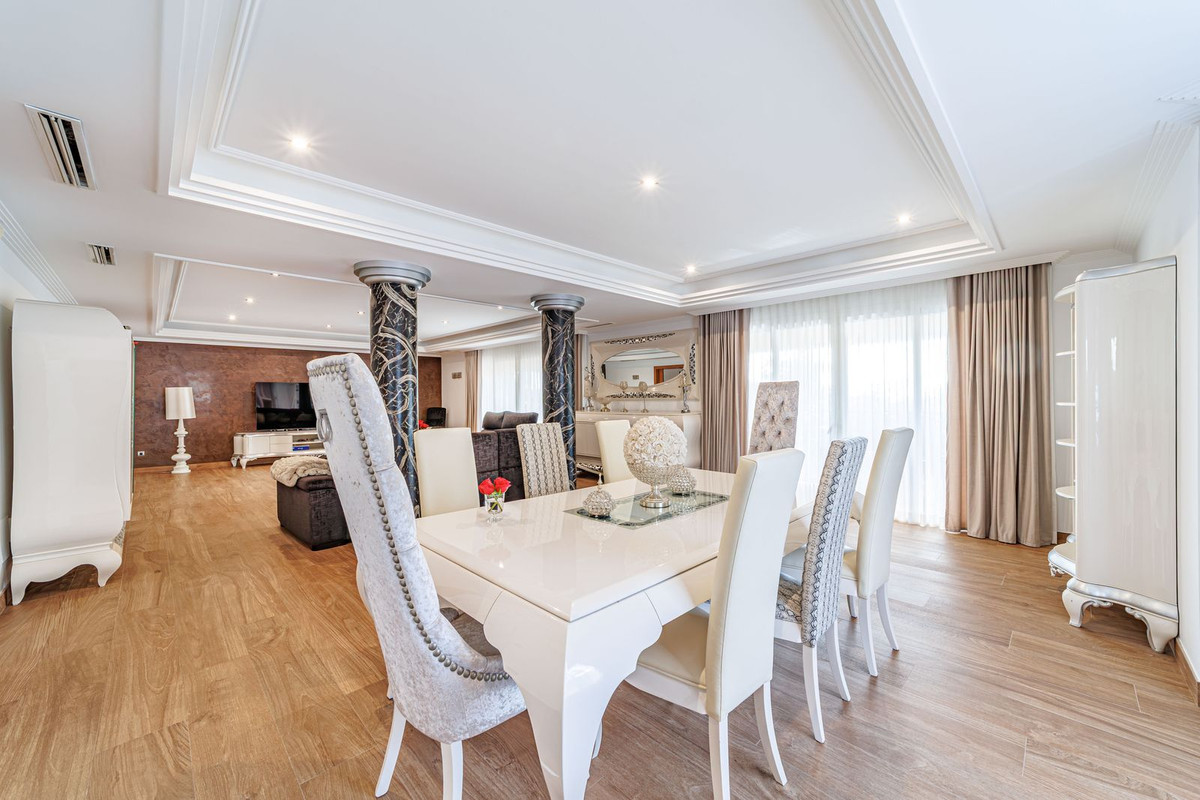 8 Bed Townhouse for sale in Marbella Costa Del Sol, Málaga, Spain