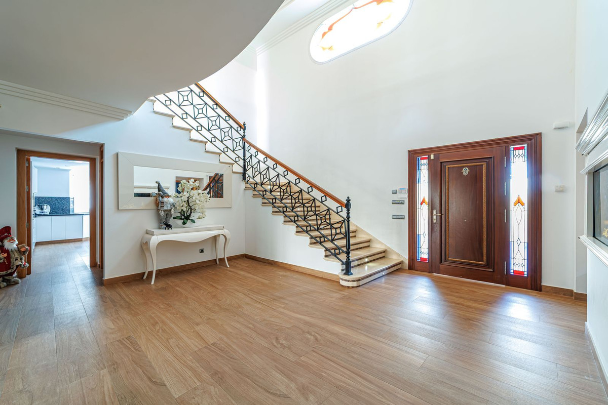 8 Bed Townhouse for sale in Marbella Costa Del Sol, Málaga, Spain