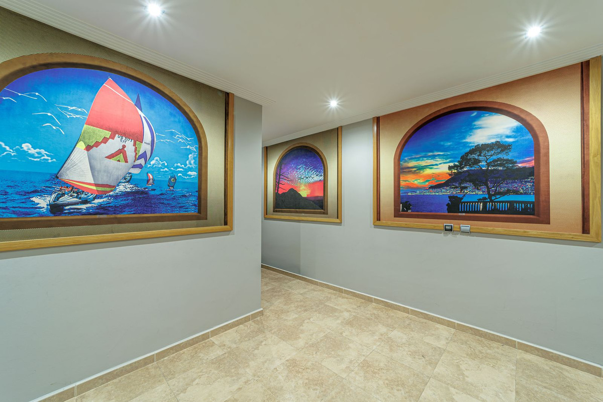 8 Bed Townhouse for sale in Marbella Costa Del Sol, Málaga, Spain