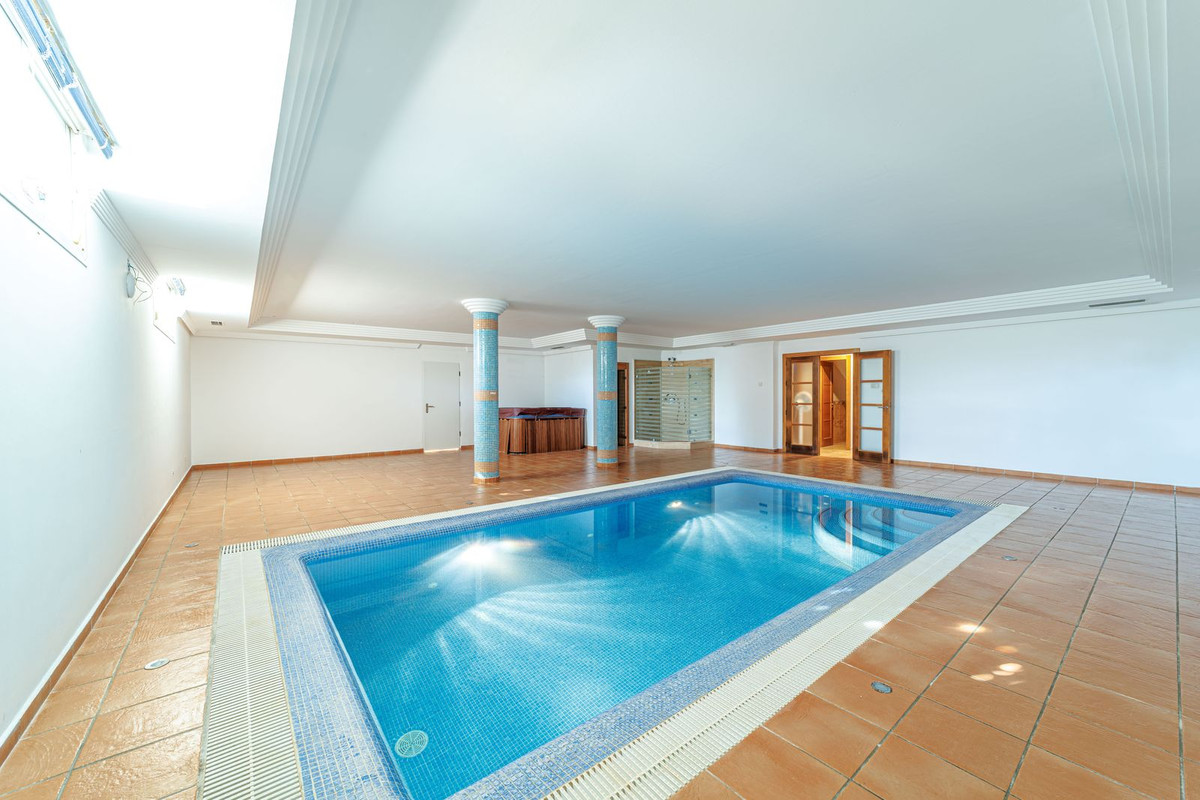 8 Bed Townhouse for sale in Marbella Costa Del Sol, Málaga, Spain