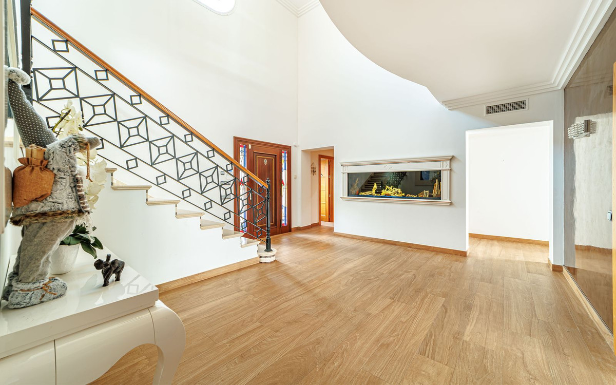 8 Bed Townhouse for sale in Marbella Costa Del Sol, Málaga, Spain