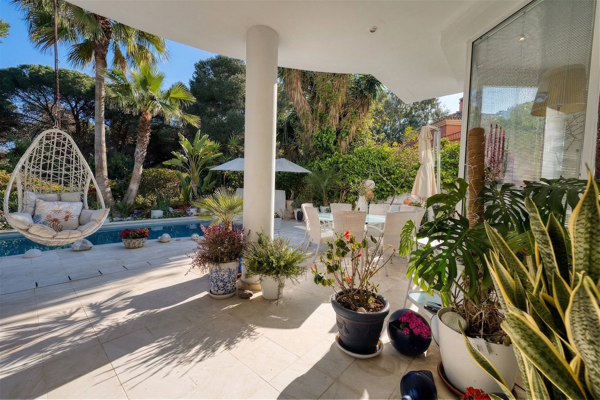 4 Bed Townhouse for sale in New Golden Mile Costa Del Sol, Málaga, Spain