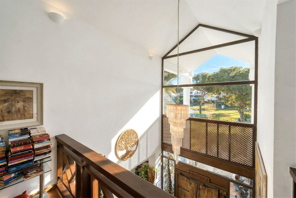 4 Bed Townhouse for sale in New Golden Mile Costa Del Sol, Málaga, Spain