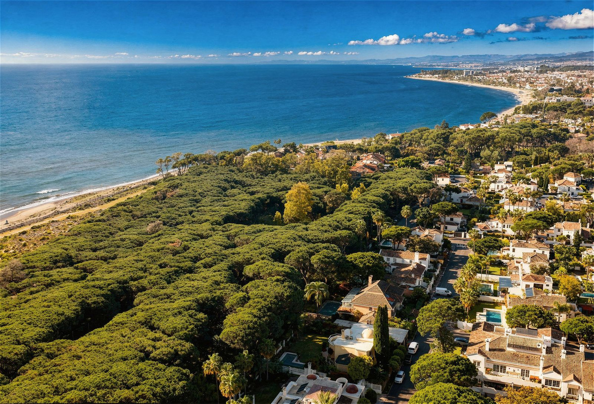 4 Bed Townhouse for sale in New Golden Mile Costa Del Sol, Málaga, Spain