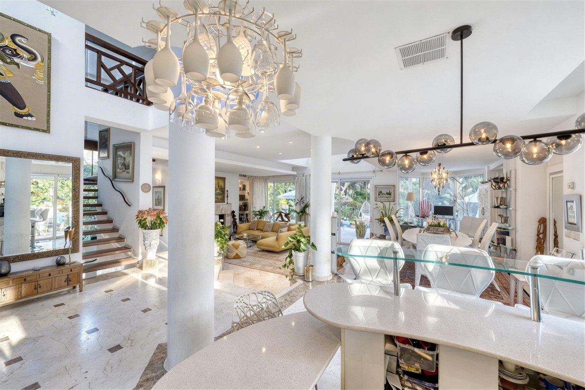 4 Bed Townhouse for sale in New Golden Mile Costa Del Sol, Málaga, Spain
