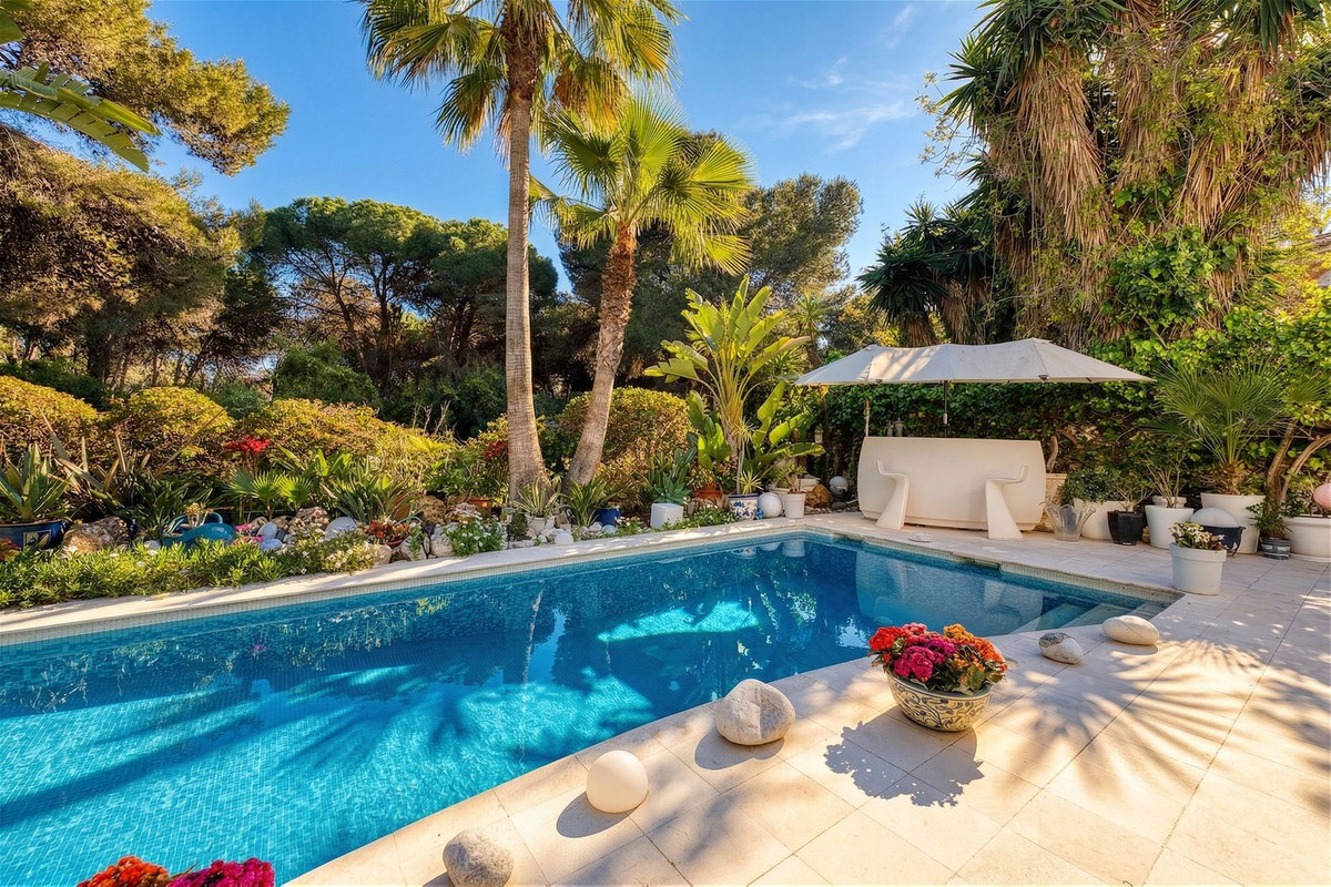 4 Bed Townhouse for sale in New Golden Mile Costa Del Sol, Málaga, Spain