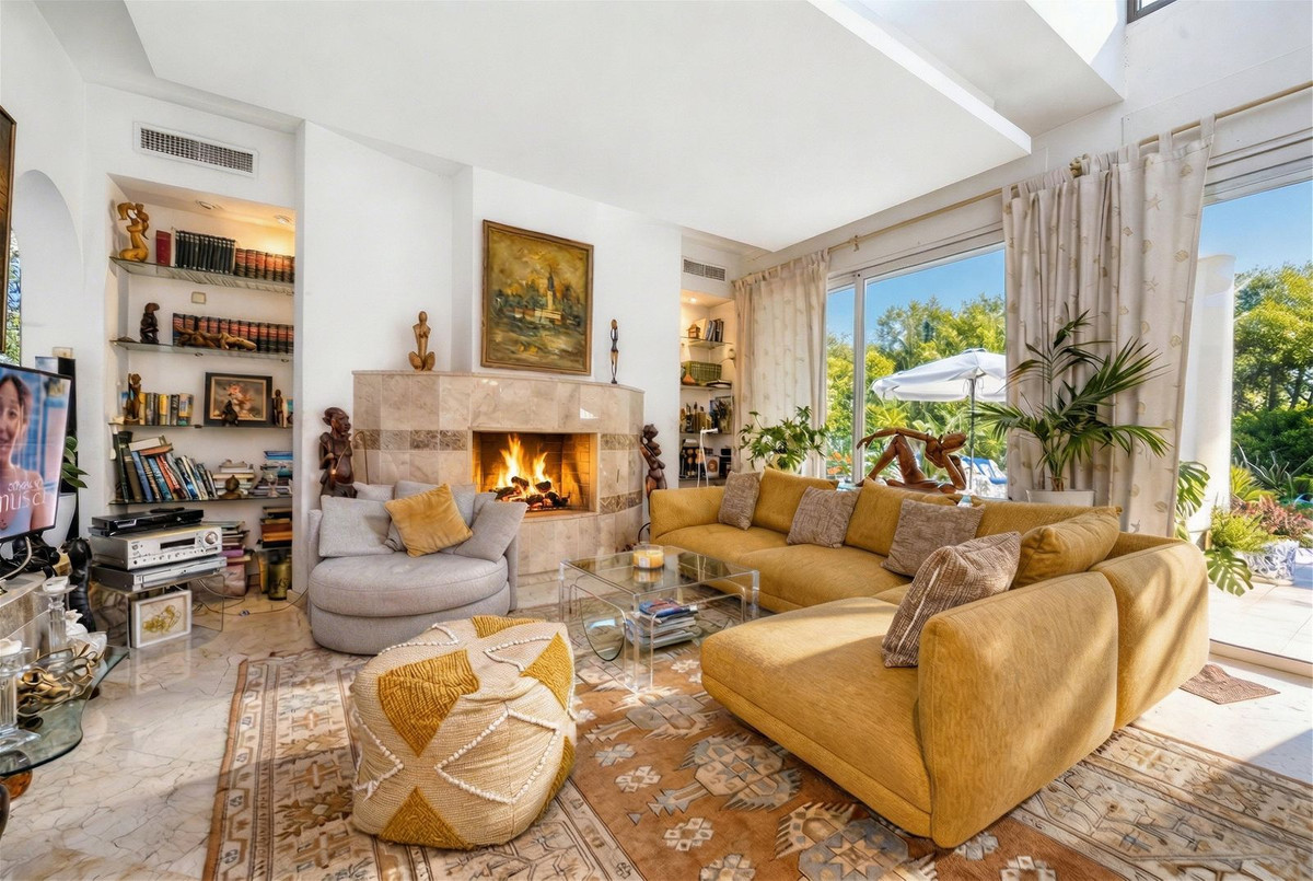 4 Bed Townhouse for sale in New Golden Mile Costa Del Sol, Málaga, Spain