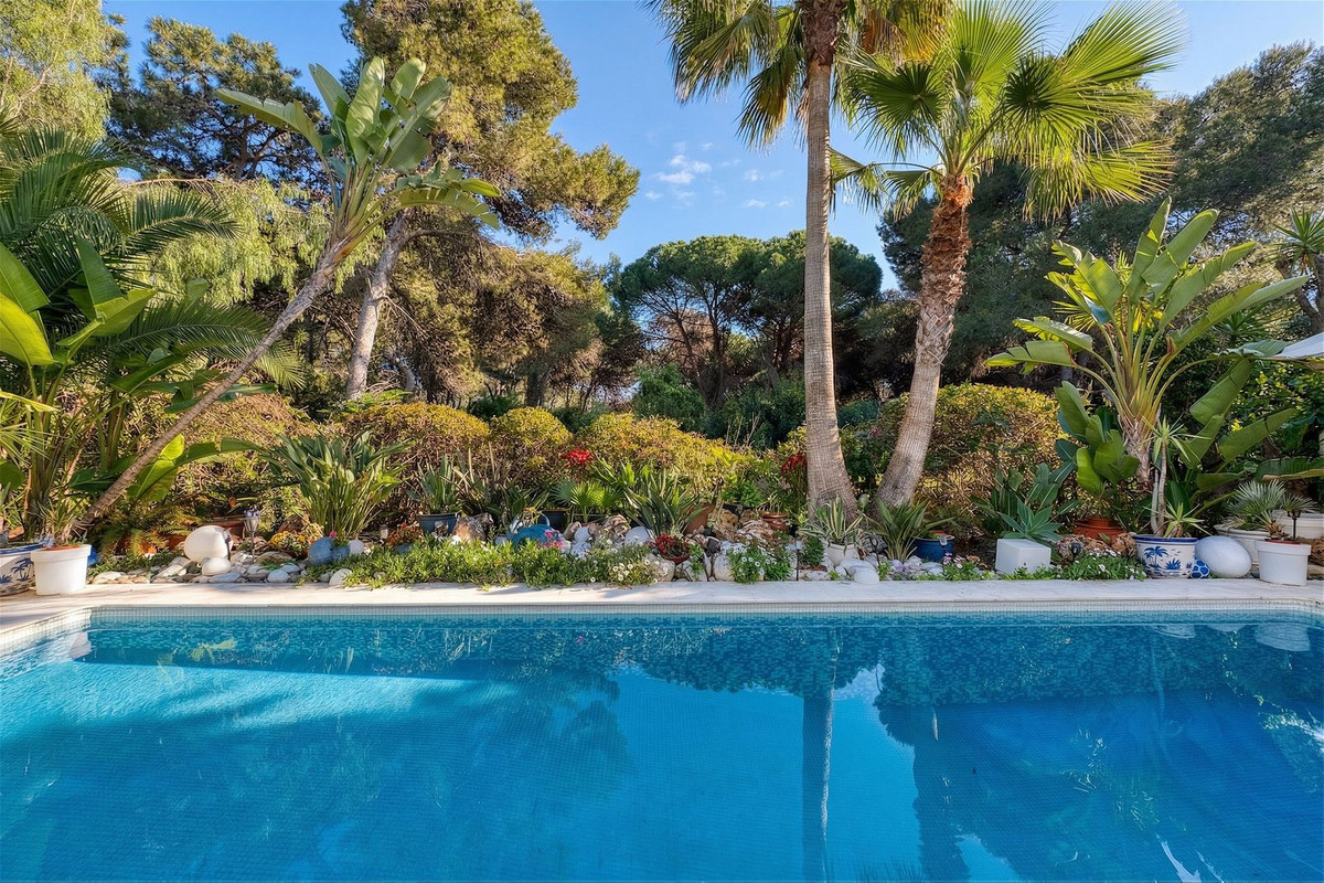 4 Bed Townhouse for sale in New Golden Mile Costa Del Sol, Málaga, Spain