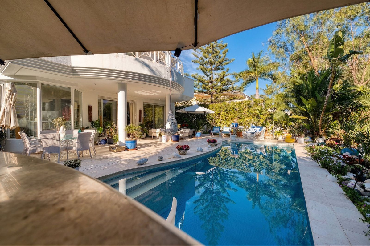 4 Bed Townhouse for sale in New Golden Mile Costa Del Sol, Málaga, Spain