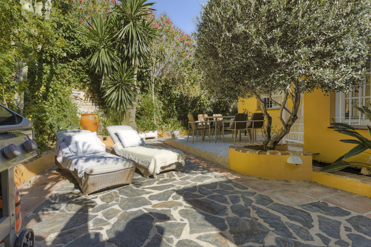 5 Bed Townhouse for sale in Torremuelle Costa Del Sol, Málaga, Spain