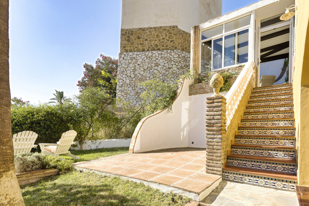 5 Bed Townhouse for sale in Torremuelle Costa Del Sol, Málaga, Spain