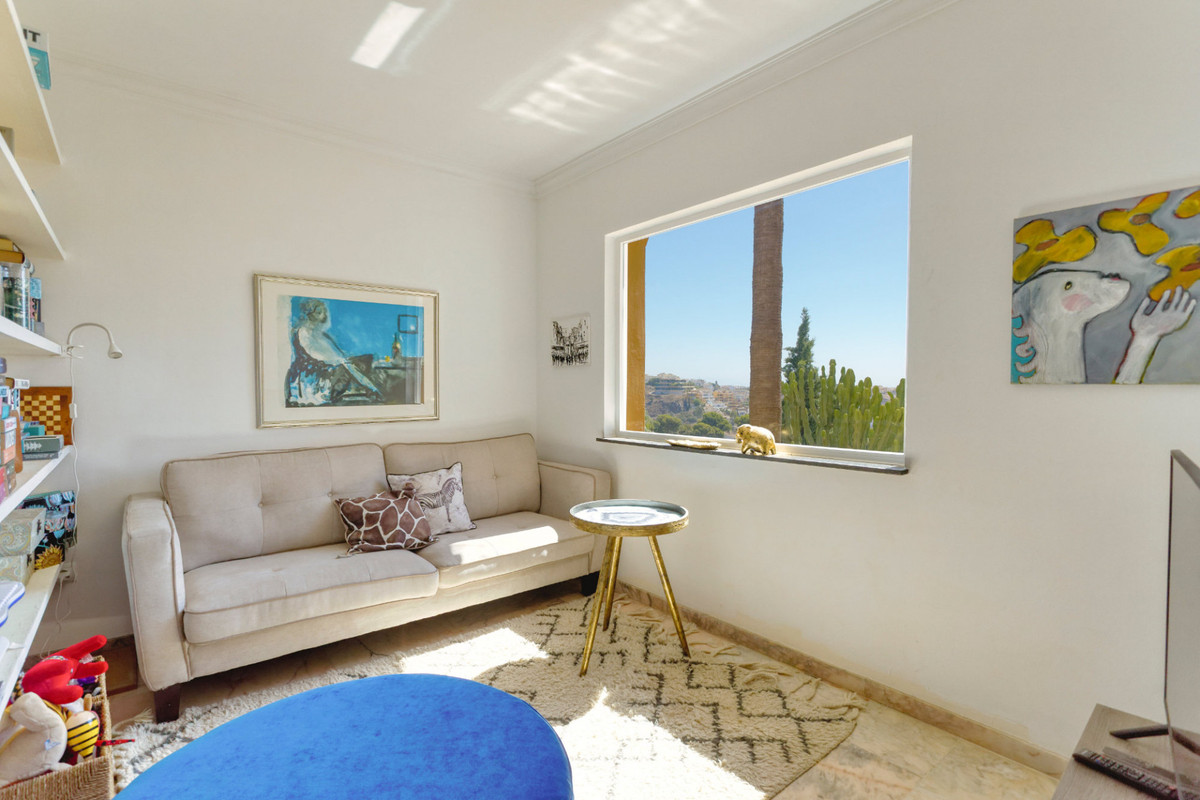 5 Bed Townhouse for sale in Torremuelle Costa Del Sol, Málaga, Spain