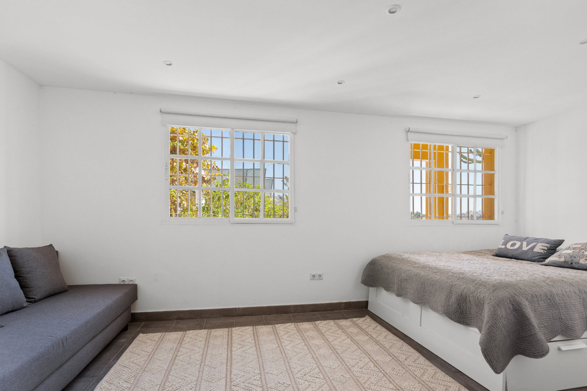 5 Bed Townhouse for sale in Torremuelle Costa Del Sol, Málaga, Spain