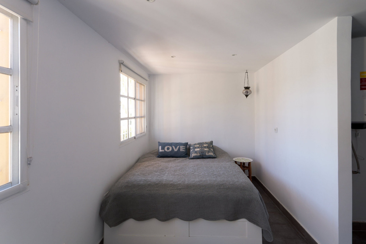 5 Bed Townhouse for sale in Torremuelle Costa Del Sol, Málaga, Spain
