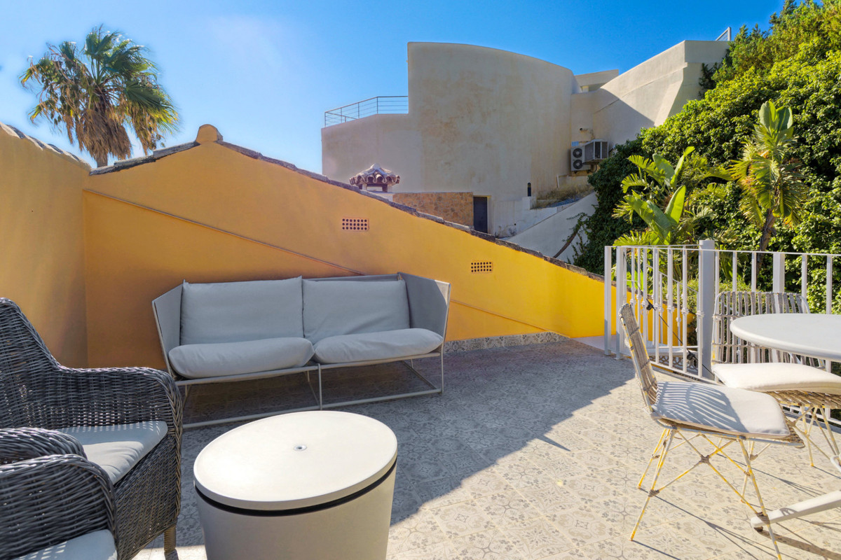 5 Bed Townhouse for sale in Torremuelle Costa Del Sol, Málaga, Spain