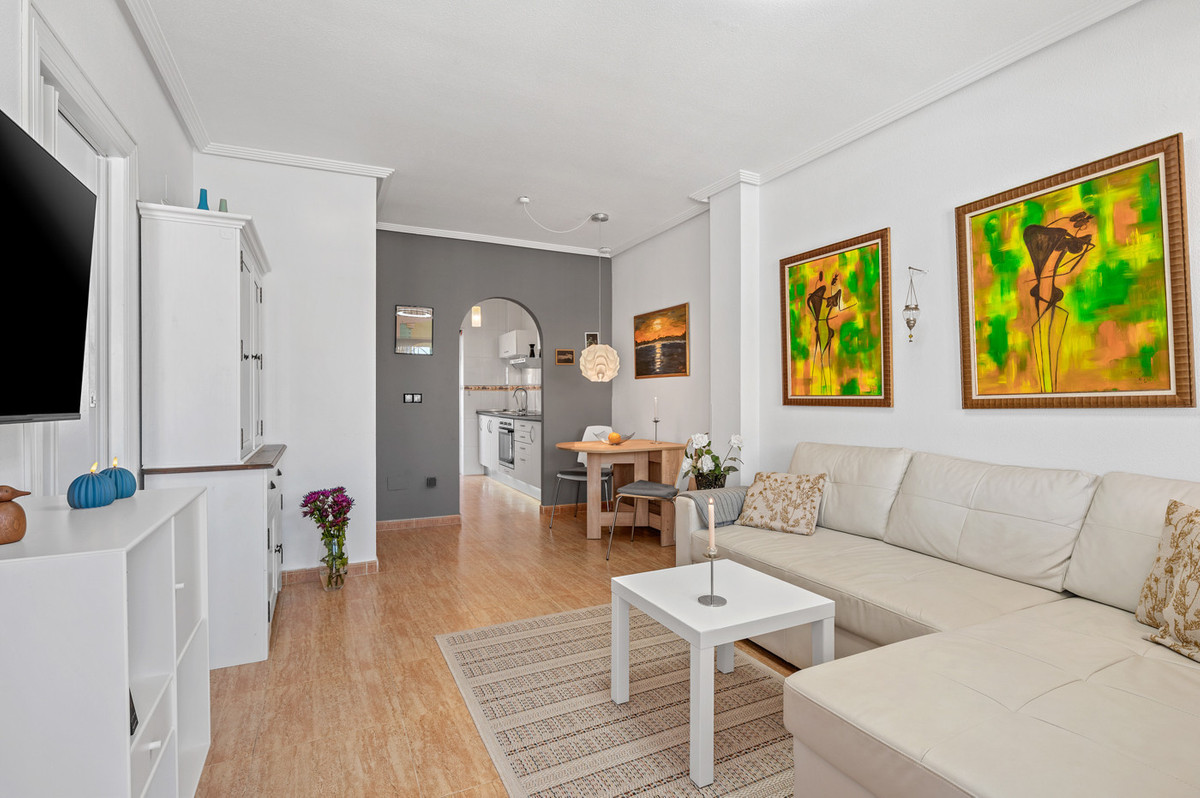 Se vende Apartamento en Planta Última de 2 dormitorios en Costa Blanca, Alicante, España