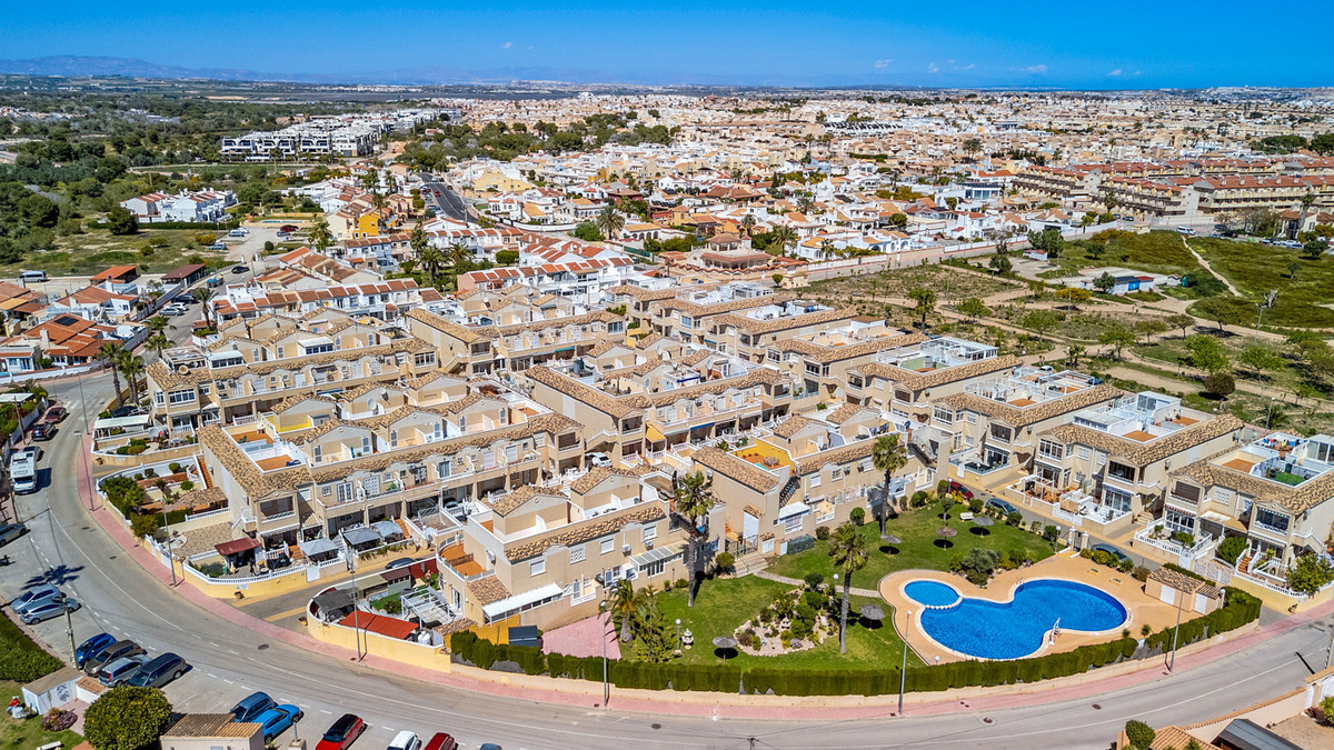 Se vende Apartamento en Planta Última de 2 dormitorios en Costa Blanca, Alicante, España