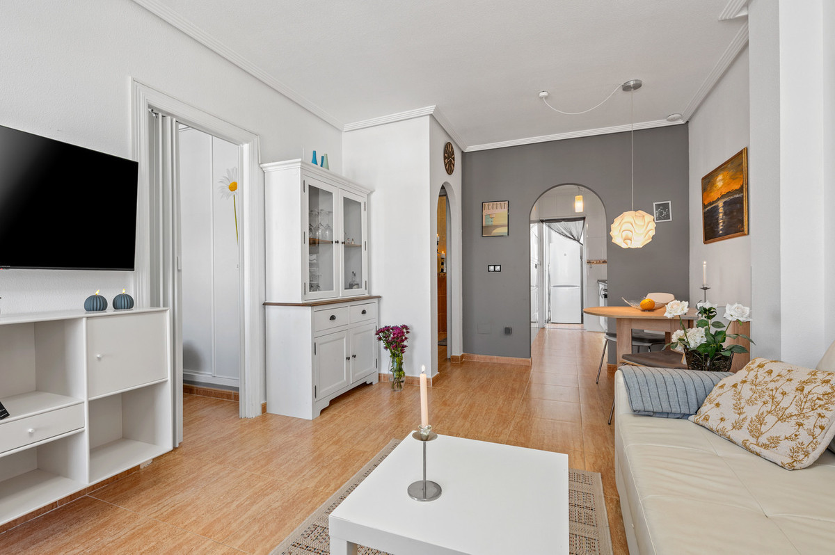 Se vende Apartamento en Planta Última de 2 dormitorios en Costa Blanca, Alicante, España