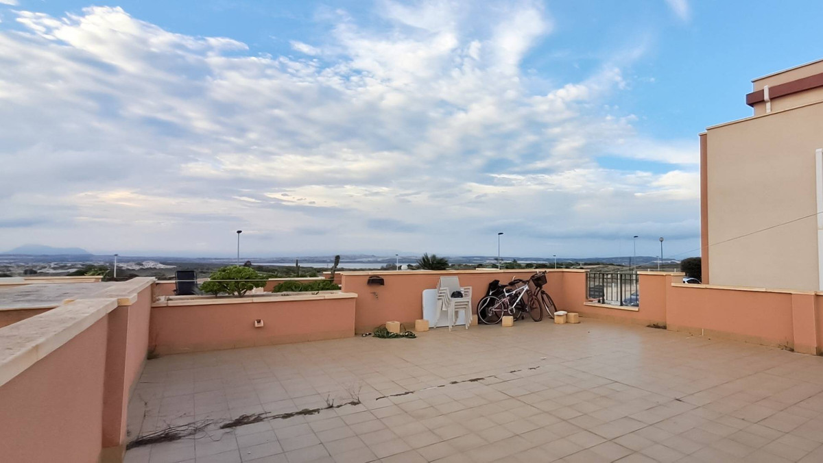 Se vende Pareada de 2 dormitorios en Costa Blanca, Alicante, España