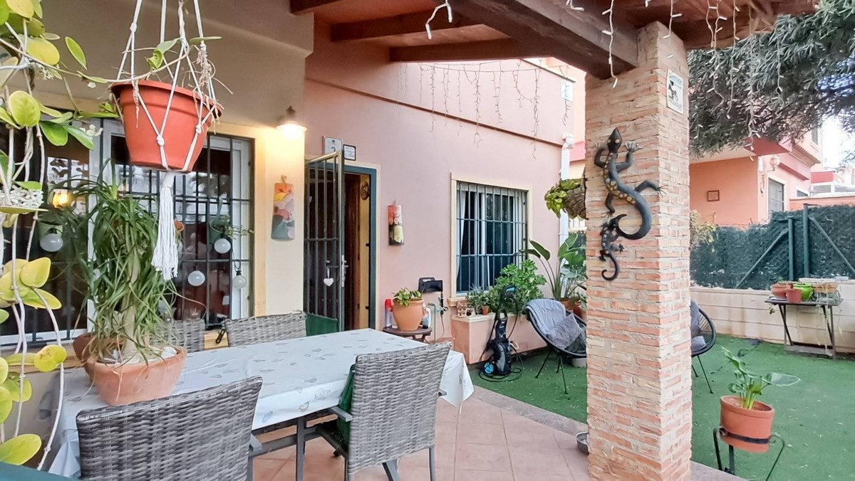 Se vende Pareada de 2 dormitorios en Costa Blanca, Alicante, España