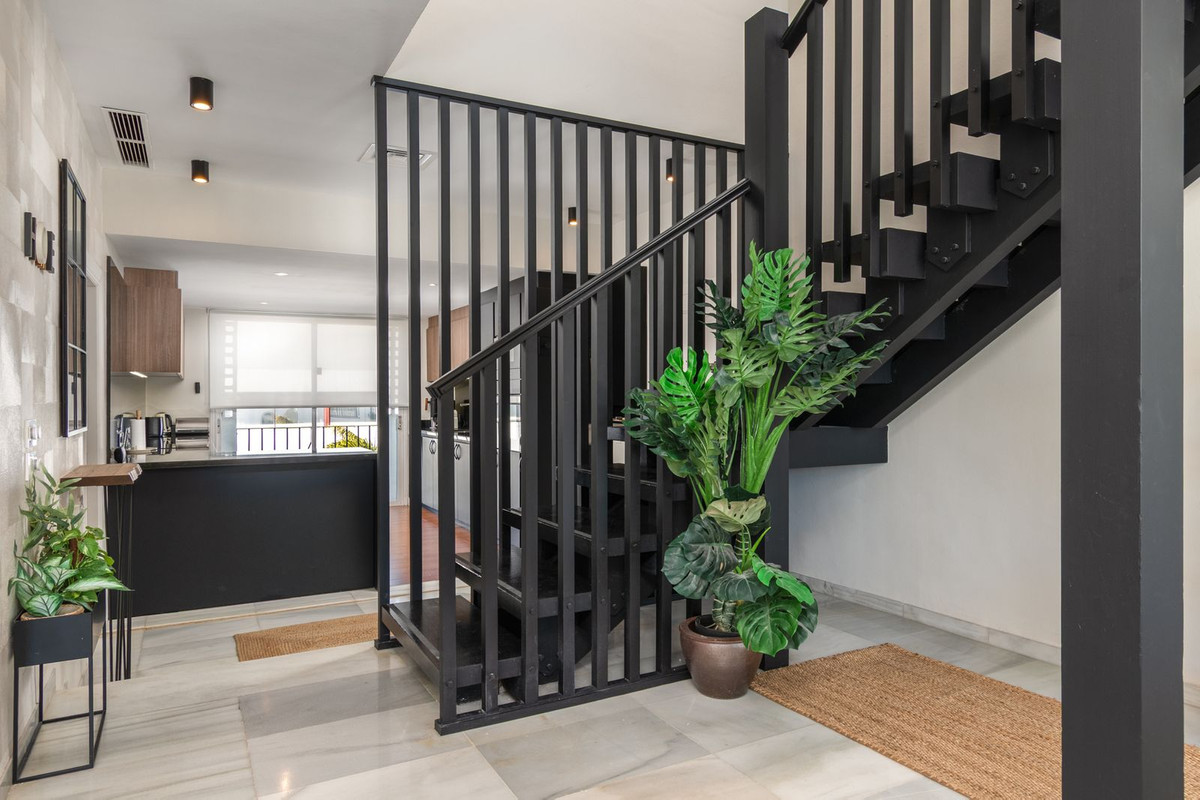 4 Bed Apartment for sale in Puerto Banús Costa Del Sol, Málaga, Spain