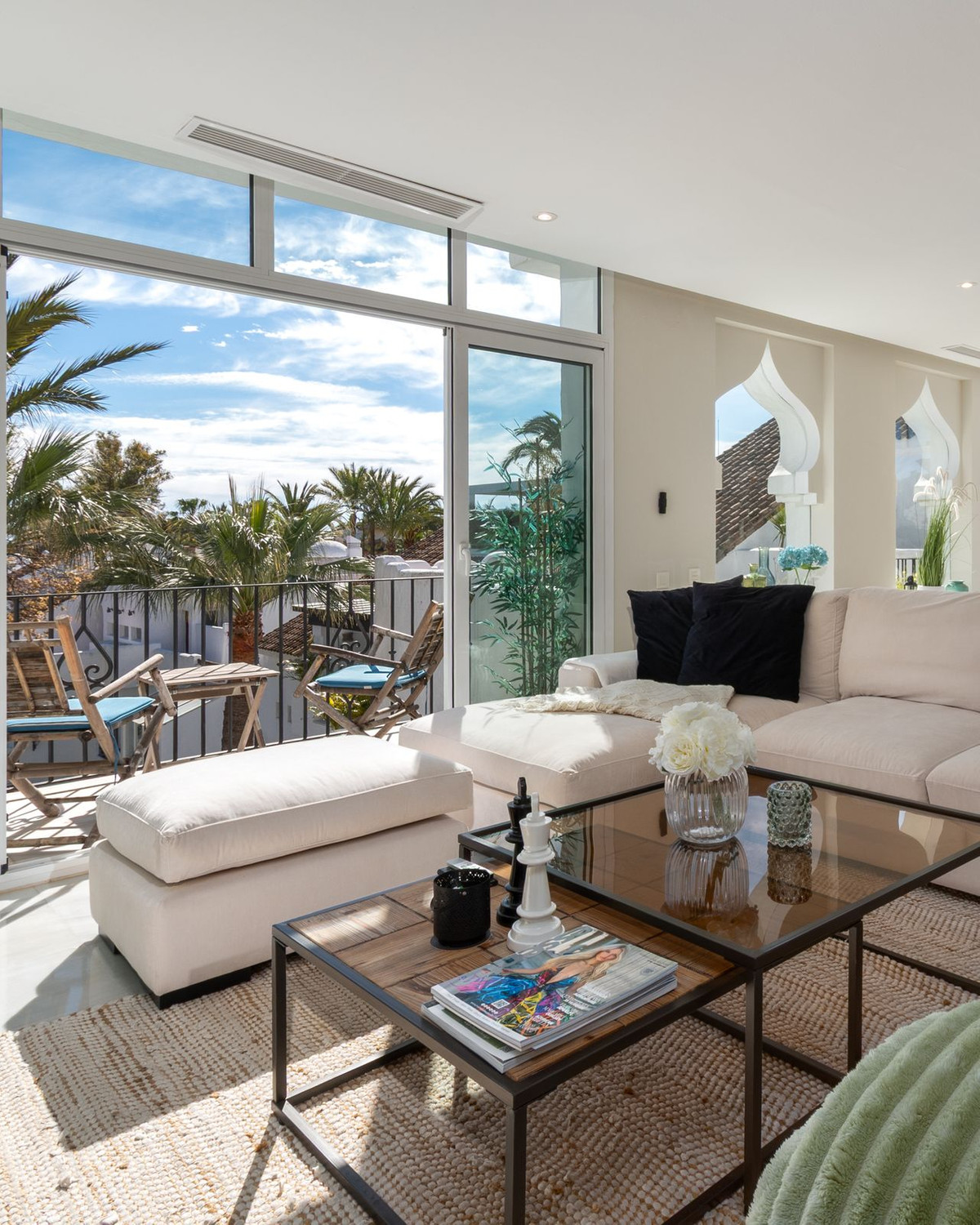 4 Bed Apartment for sale in Puerto Banús Costa Del Sol, Málaga, Spain