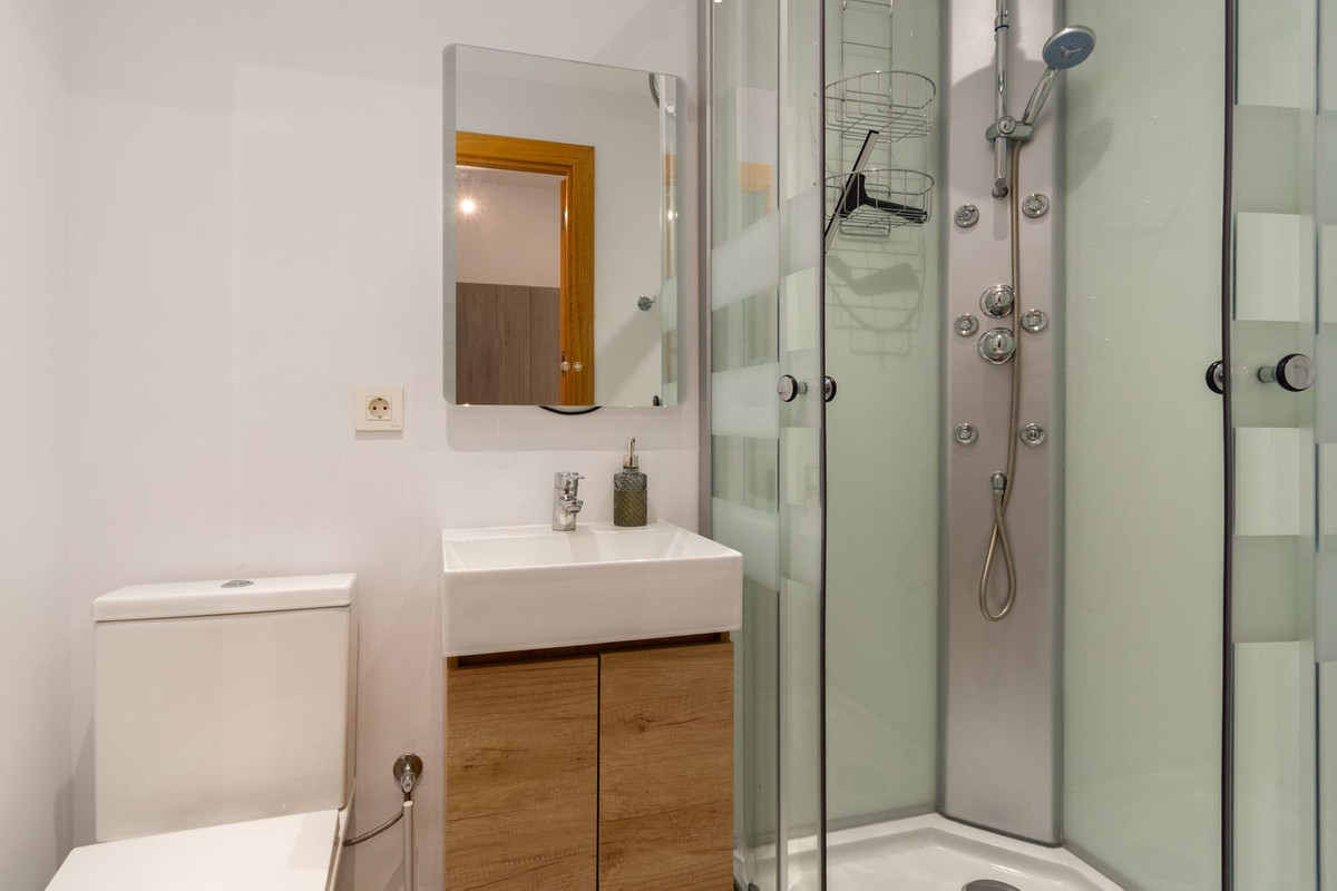 4 Bed Apartment for sale in Puerto Banús Costa Del Sol, Málaga, Spain