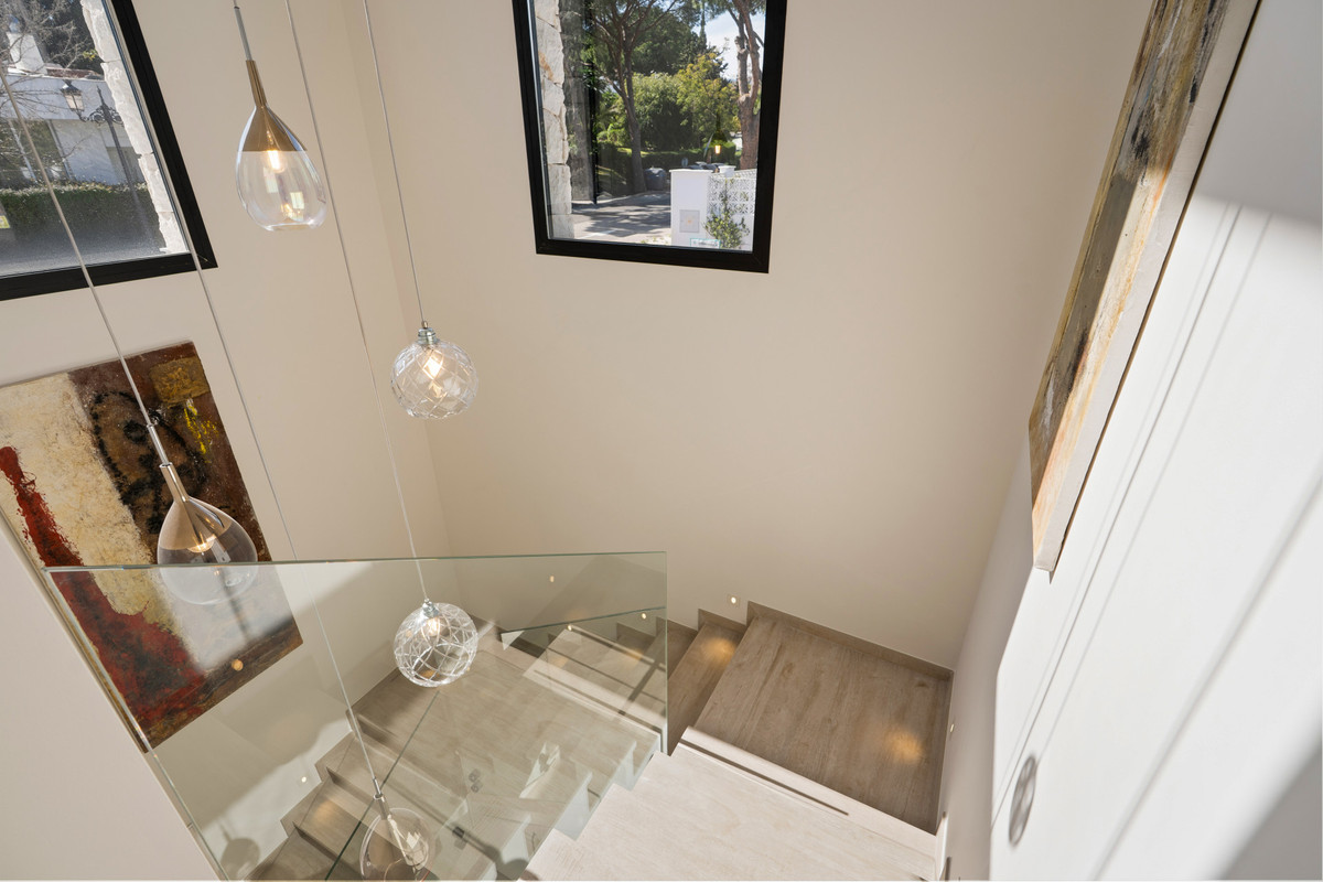Se vende Villa - Chalet de 4 dormitorios en Costa Del Sol, Málaga, España
