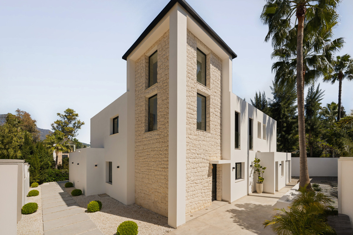 Se vende Villa - Chalet de 4 dormitorios en Costa Del Sol, Málaga, España