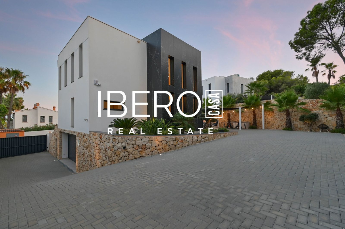 3 Bed Townhouse for sale in Moraira Costa Blanca, Alicante, Spain