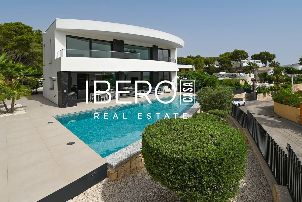 3 Bed Townhouse for sale in Moraira Costa Blanca, Alicante, Spain