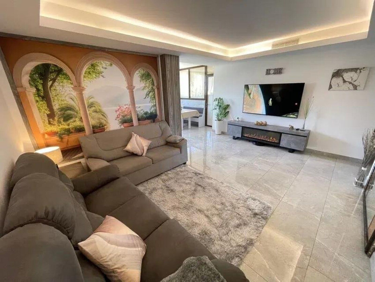 Se vende Apartamento en Planta Última de 3 dormitorios en Costa Del Sol, Málaga, España