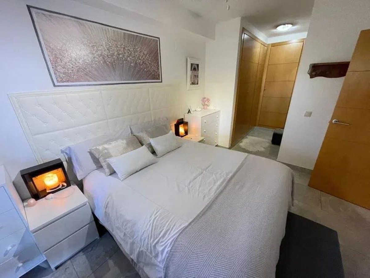 Se vende Apartamento en Planta Última de 3 dormitorios en Costa Del Sol, Málaga, España