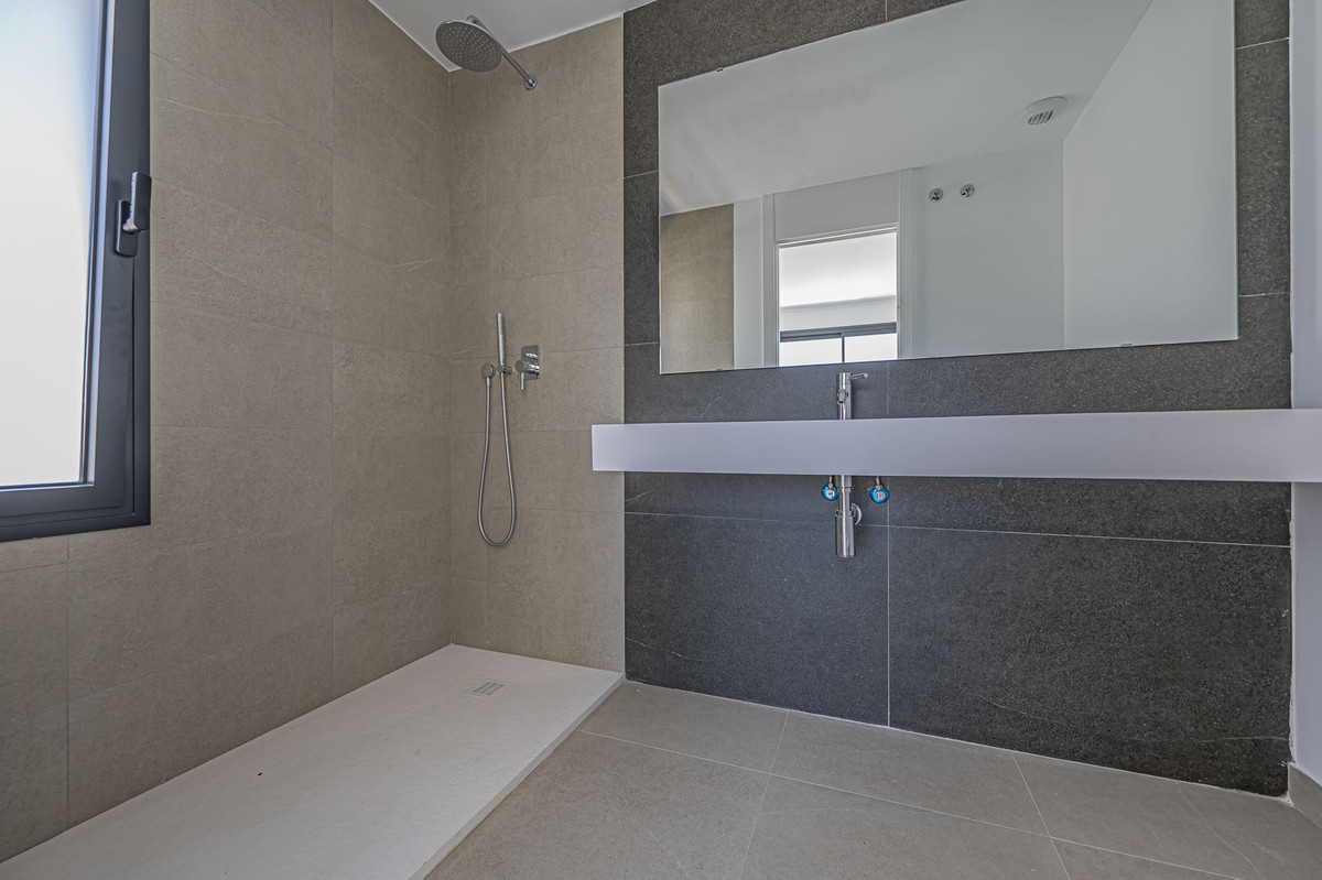 4 Bed Townhouse for sale in Atalaya Costa Del Sol, Málaga, Spain
