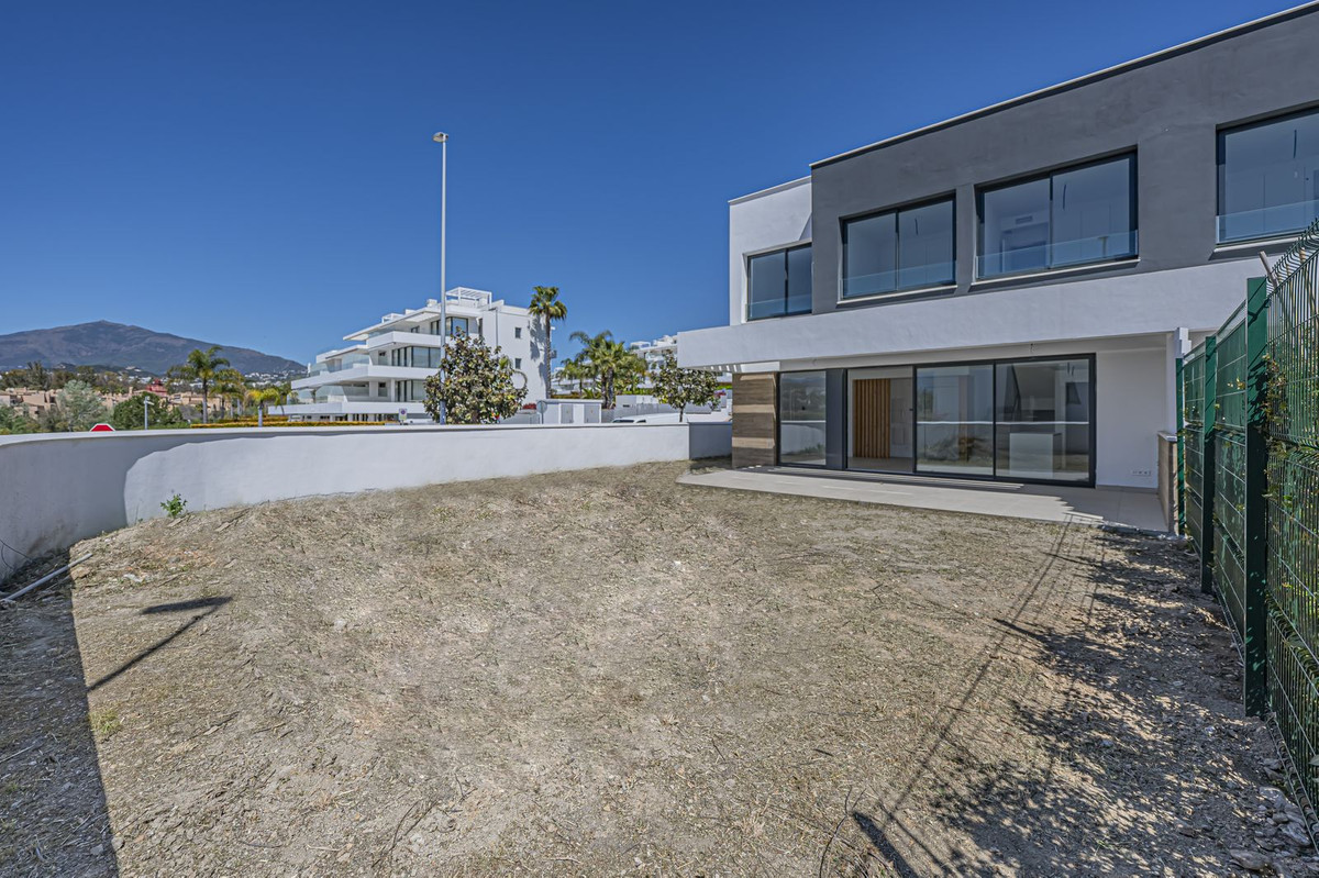 4 Bed Townhouse for sale in Atalaya Costa Del Sol, Málaga, Spain