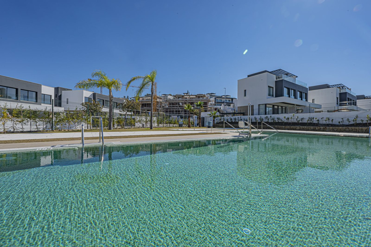 4 Bed Townhouse for sale in Atalaya Costa Del Sol, Málaga, Spain