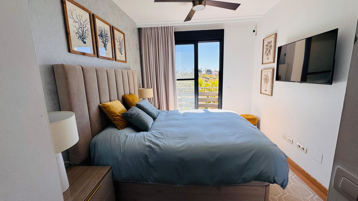 2 Bed Apartment for sale in Selwo Costa Del Sol, Málaga, Spain